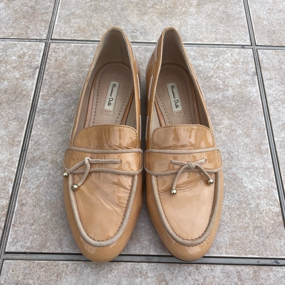 Massimo Dutti Patent Camel Loafers with Bow Detail